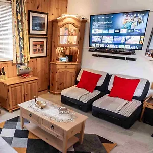 Apartment 2 Bedroom 50m2 Modern And Well Equipt, Samoens