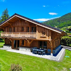 Chalet Luxe L'hibiscus, Samoens